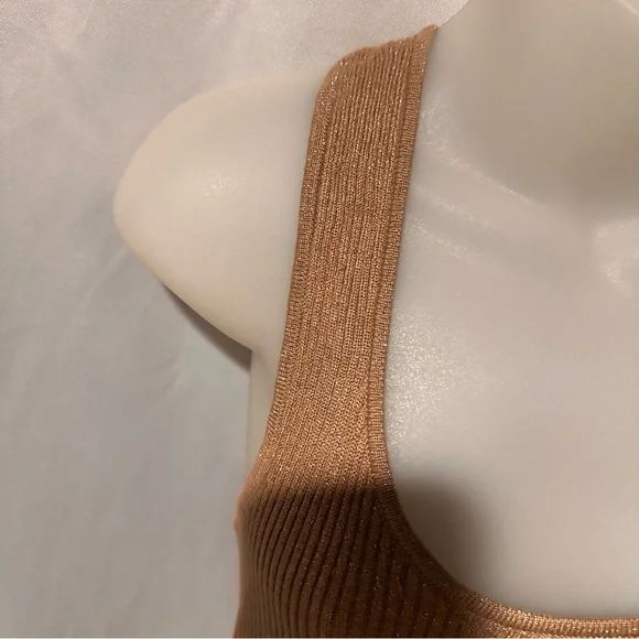 Nicole Miller Women's Beige Metallic Ribbed Racerback Dressy Tank Top Size Large - Picture 2 of 4